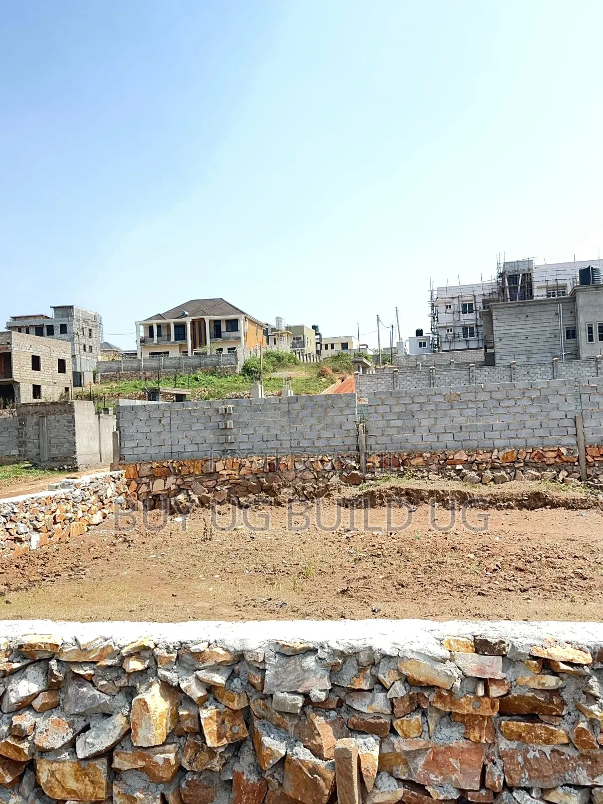 Quick Sale
50ftby 100ft for Sale in Kira-Mulawa at 75m in Central Division