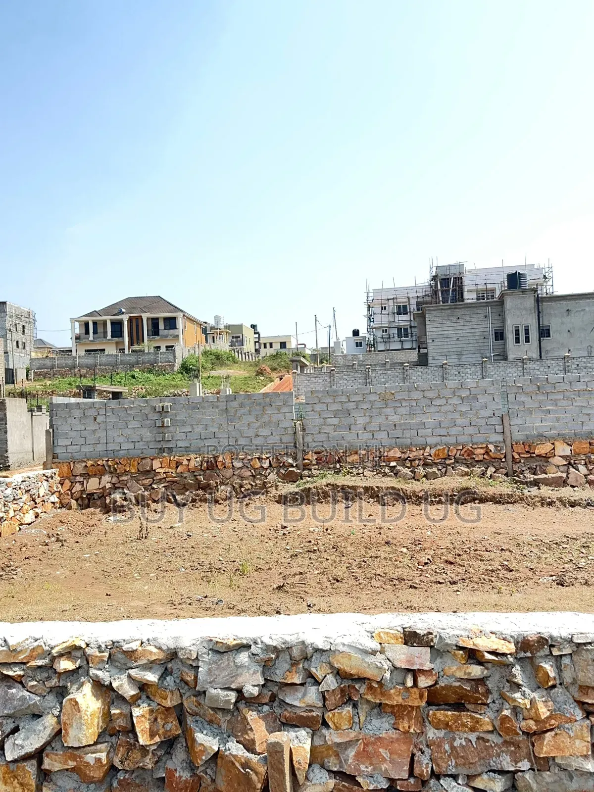Quick Sale
50ftby 100ft for Sale in Kira-Mulawa at 75m in Central Division