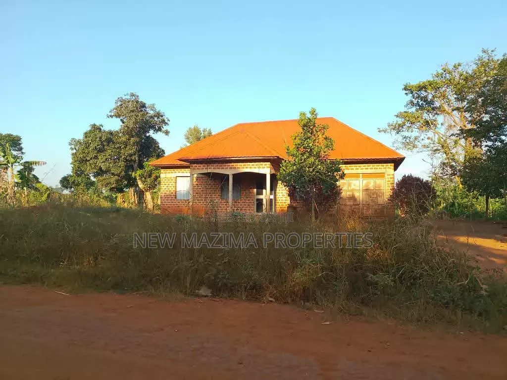 3bdrm House in Matuga Semuto Rd, Central Division for sale in Central Division