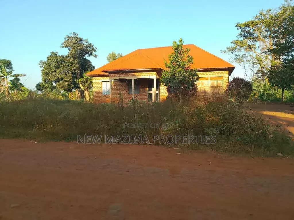 3bdrm House in Matuga Semuto Rd, Central Division for sale in Central Division