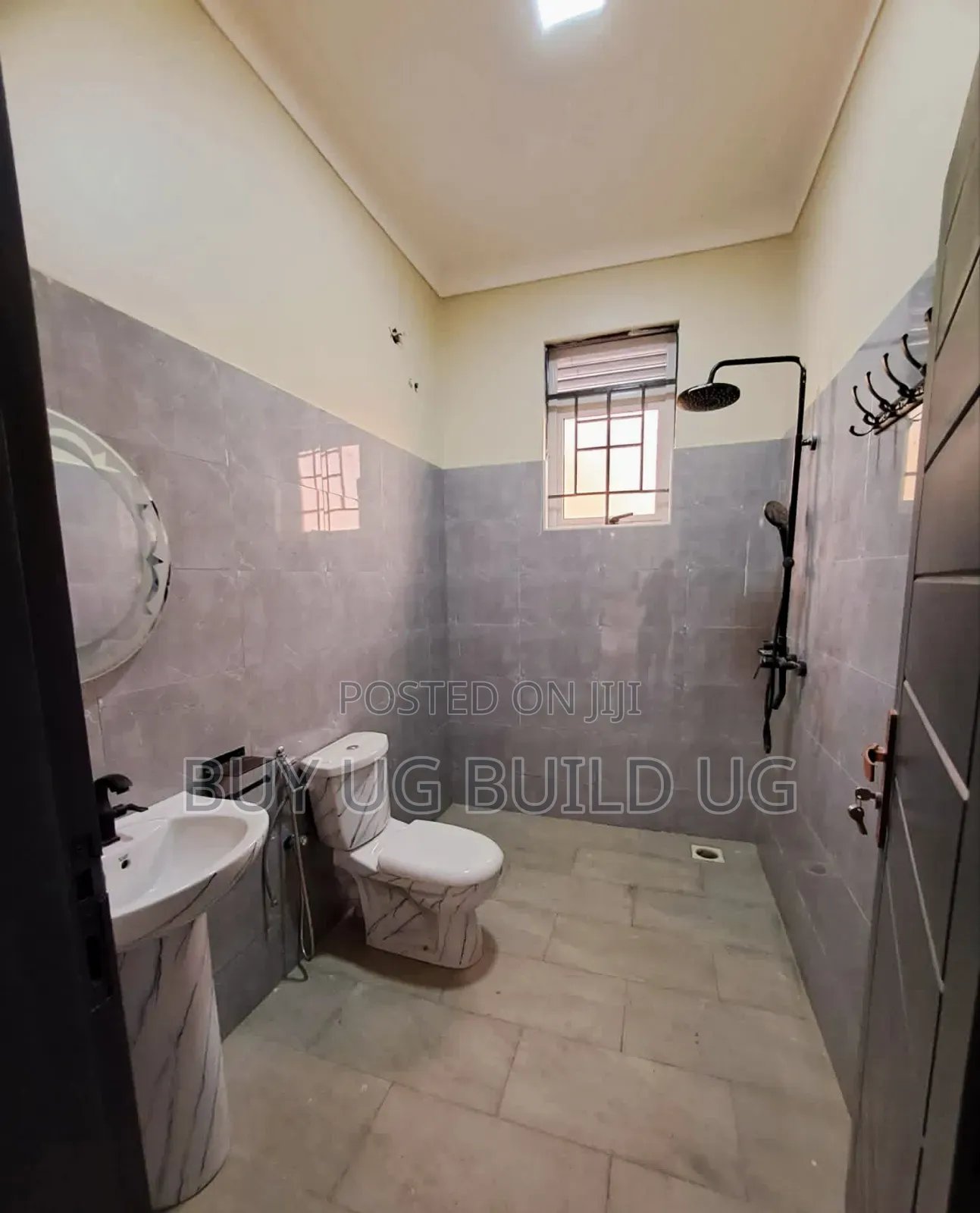 3bdrm Apartment in Kisaasi Kulambiro, Central Division for rent in Central Division