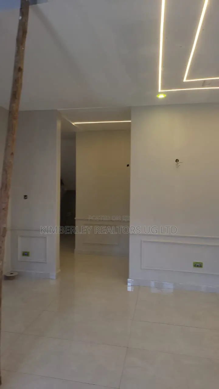 7bdrm Mansion in Central Division for sale in Central Division