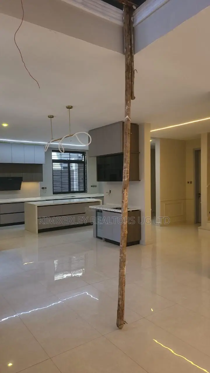 7bdrm Mansion in Central Division for sale in Central Division