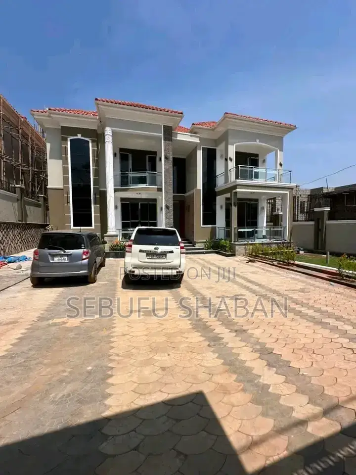 3bdrm House in Standalone Kisaasi, Central Division for rent in Central Division