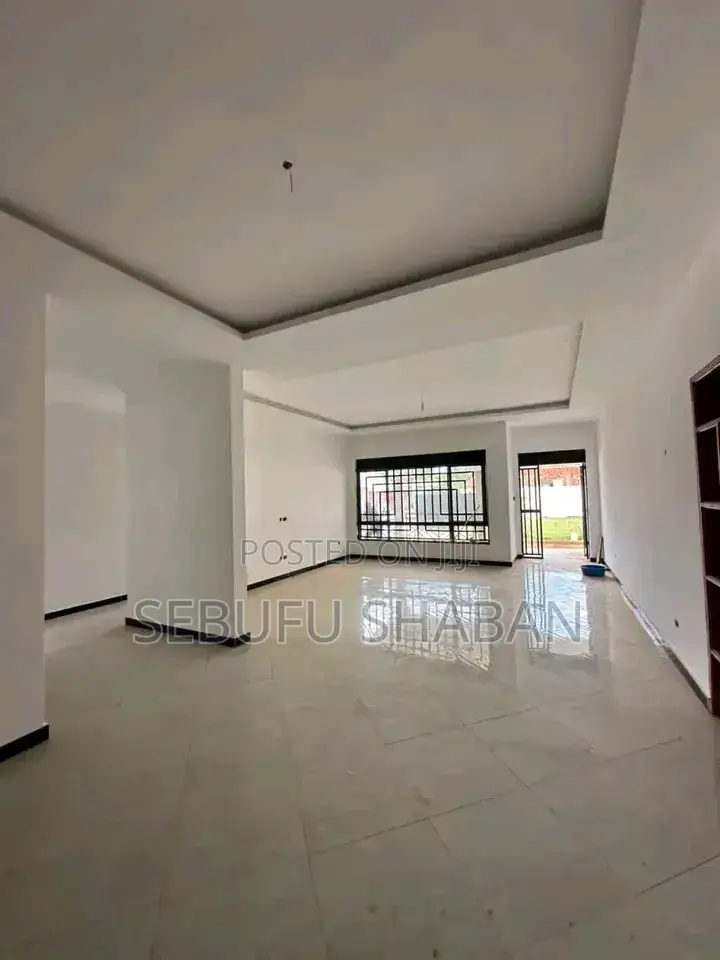 3bdrm House in Standalone Kisaasi, Central Division for rent in Central Division