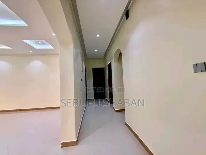3bdrm House in Standalone Kisaasi, Central Division for rent in Central Division