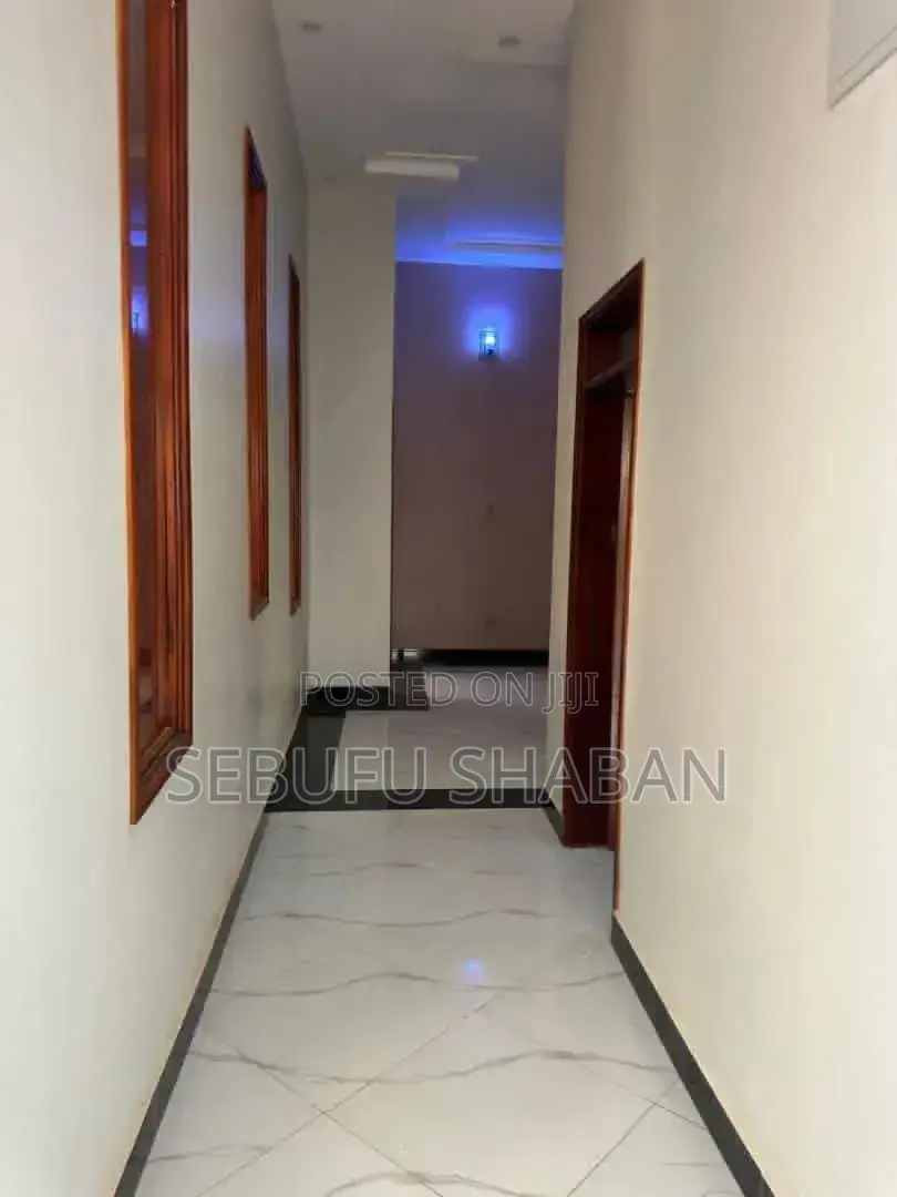 3bdrm House in Standalone Kisaasi, Central Division for rent in Central Division