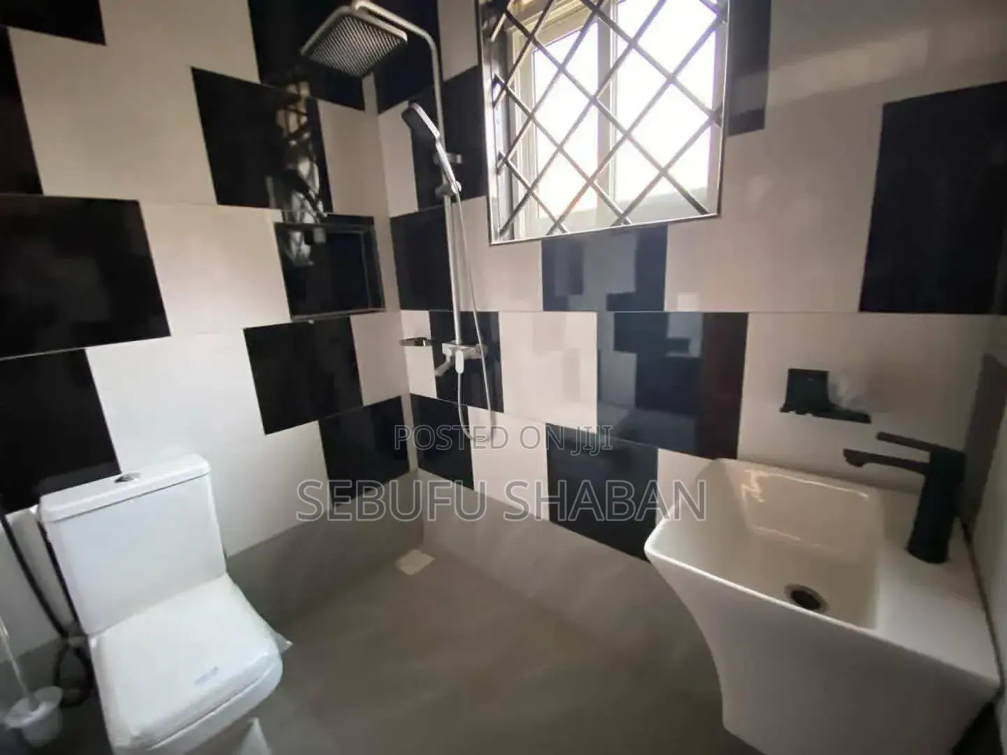 3bdrm House in Standalone Kisaasi, Central Division for rent in Central Division