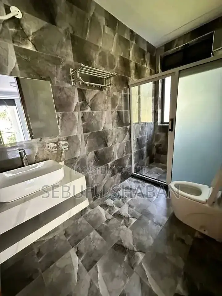 2bdrm House in Kisaasi, Central Division for rent in Central Division