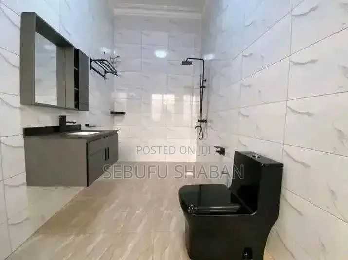 3bdrm House in Standalone Kisaasi, Central Division for rent in Central Division
