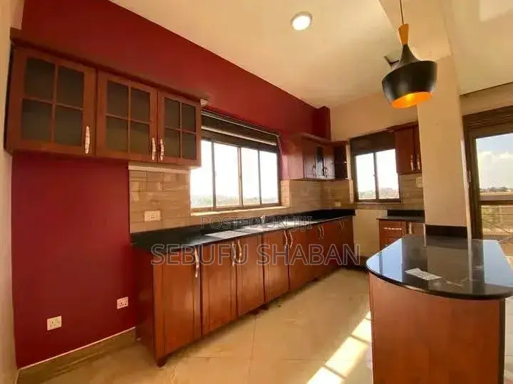 2bdrm House in Kisaasi, Central Division for rent in Central Division