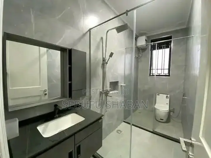 2bdrm House in Kisaasi, Central Division for rent in Central Division