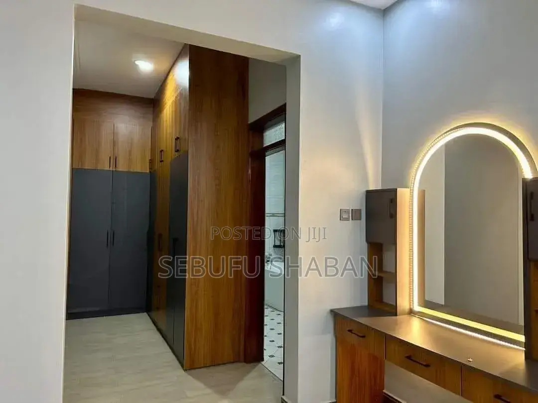 4bdrm House in Standalone Kisaasi, Central Division for rent in Central Division