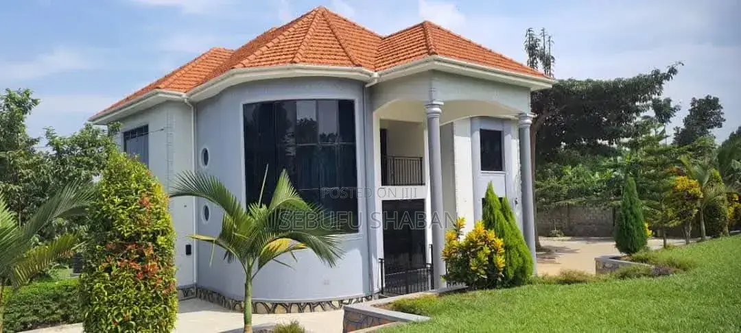 3bdrm House in Standalone Kisaasi, Central Division for rent in Central Division