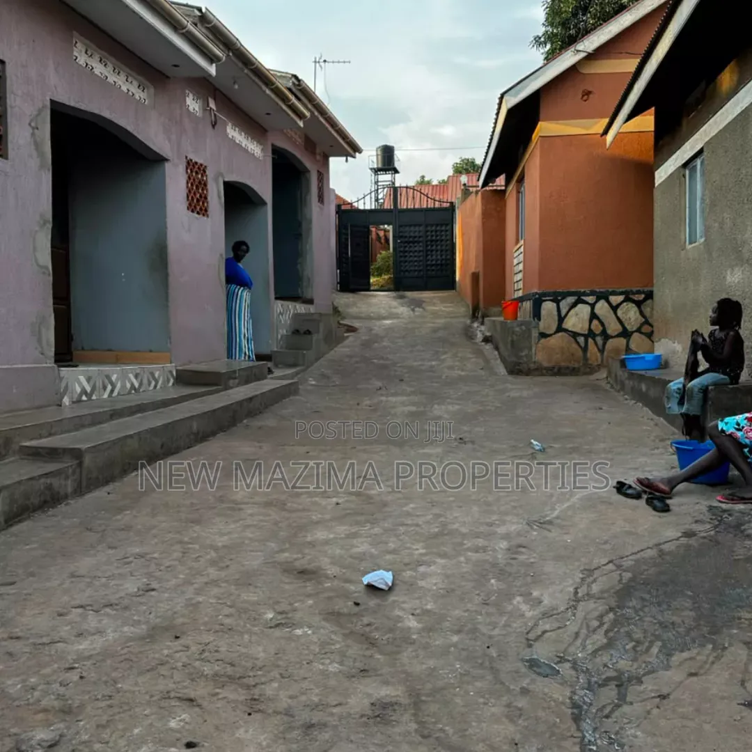 5bdrm House in Matuga Town, Central Division for sale in Central Division