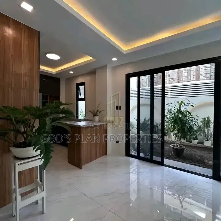 3bdrm Apartment in Muyenga Kiwafu, Central Division for rent in Central Division