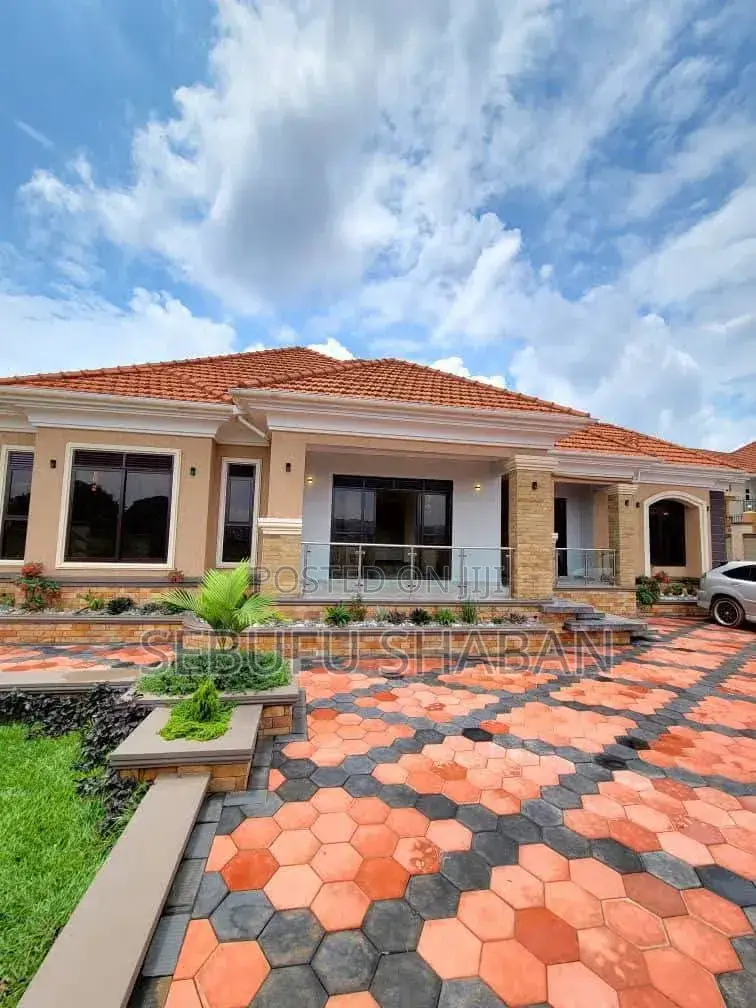 3bdrm House in Standalone Kisaasi, Central Division for rent in Central Division