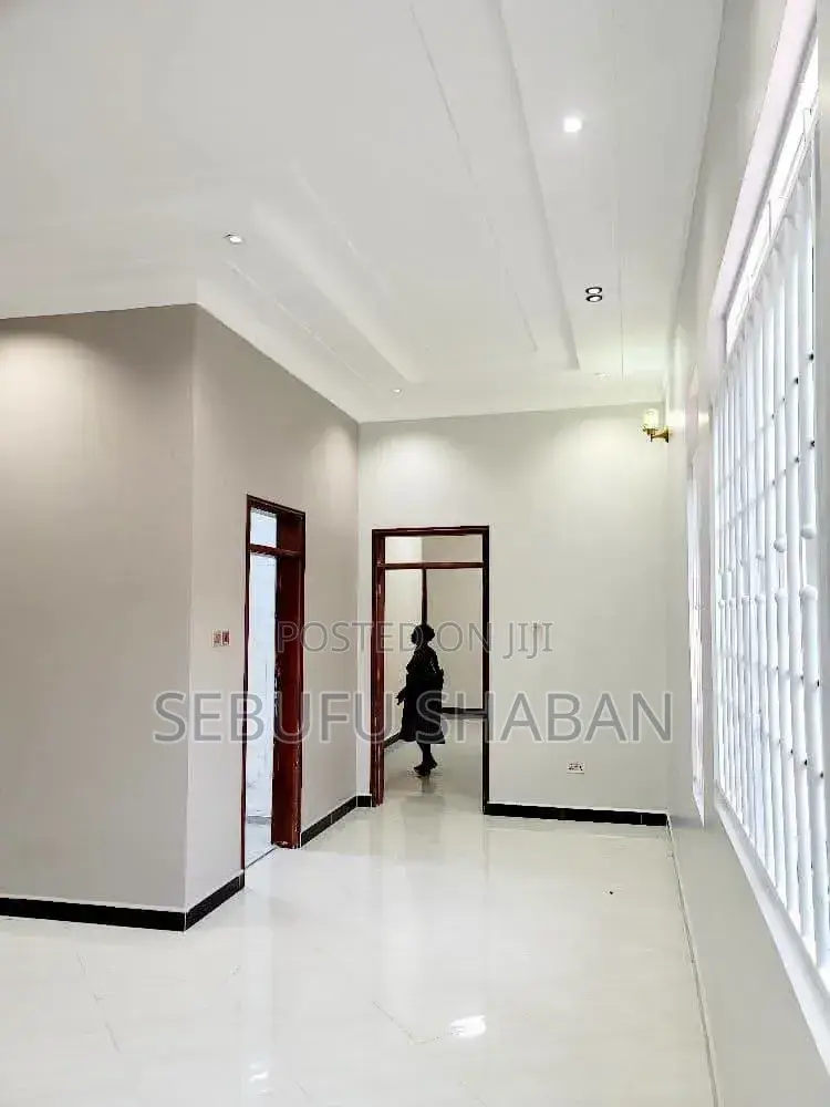 3bdrm House in Standalone Kisaasi, Central Division for rent in Central Division