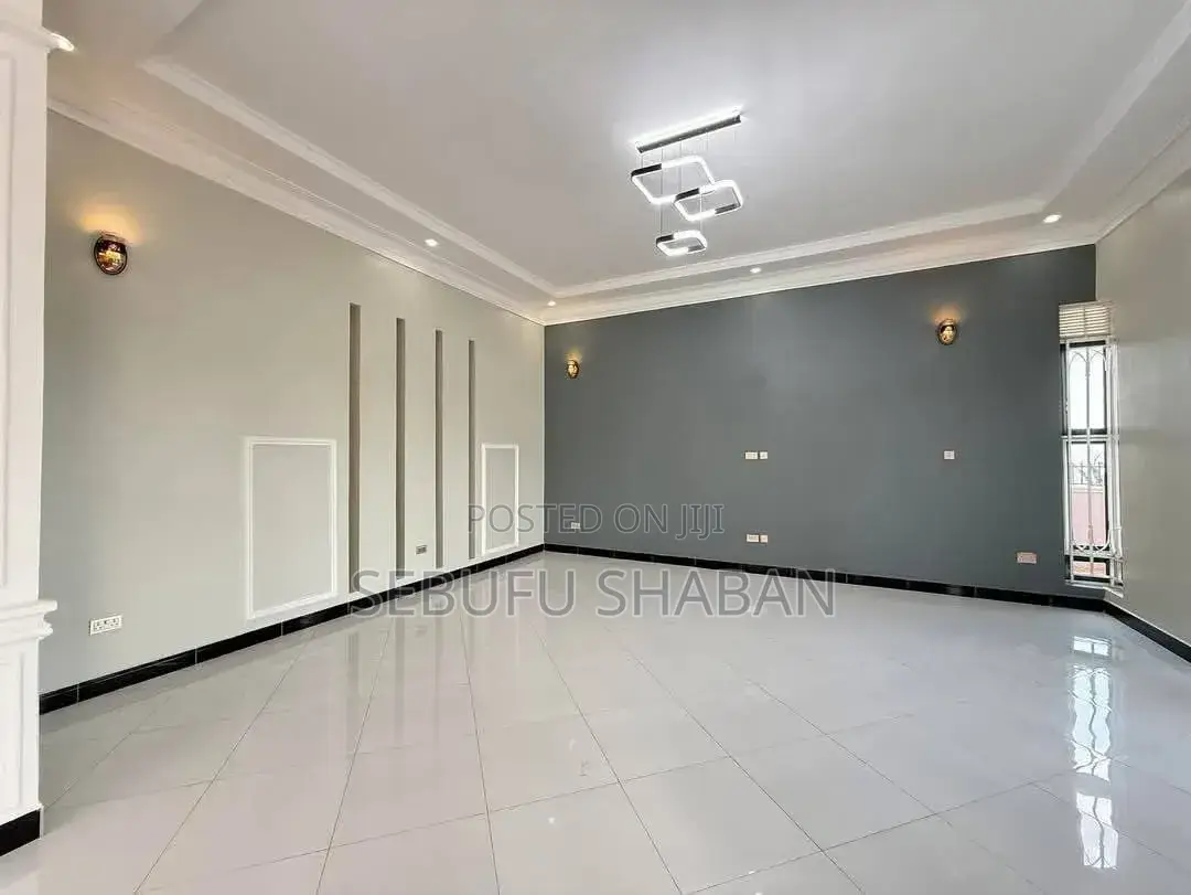 3bdrm House in Standalone Kisaasi, Central Division for rent in Central Division
