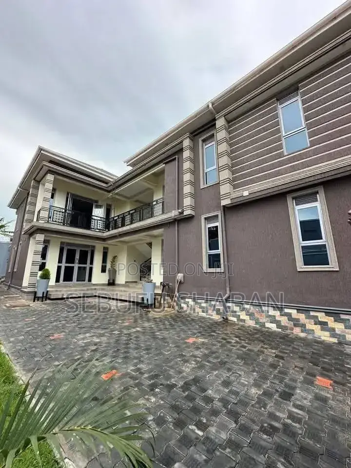 2bdrm House in Kisaasi, Central Division for rent in Central Division