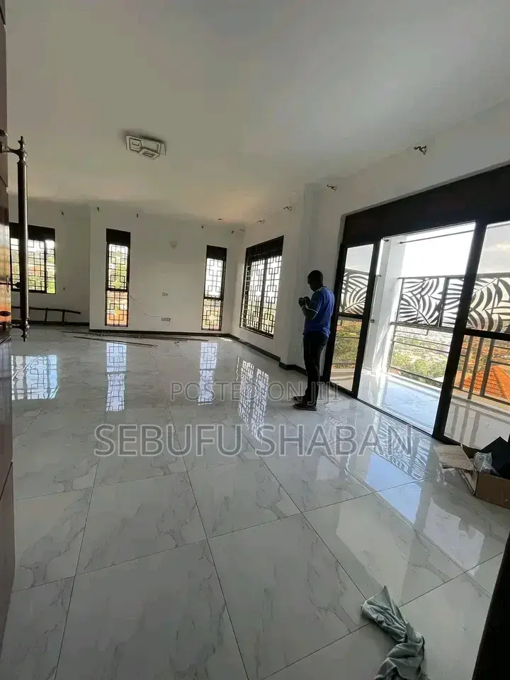 2bdrm House in Kisaasi Bukoto, Central Division for rent in Central Division