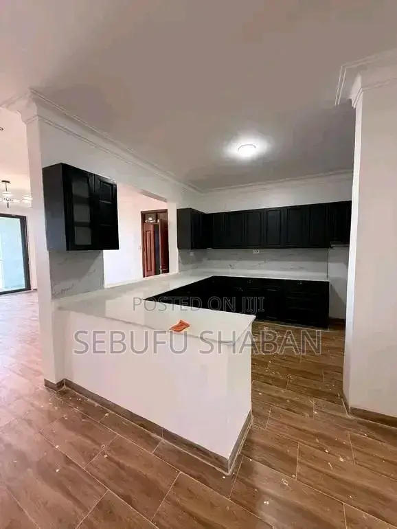 2bdrm House in Kisaasi Bukoto, Central Division for rent in Central Division