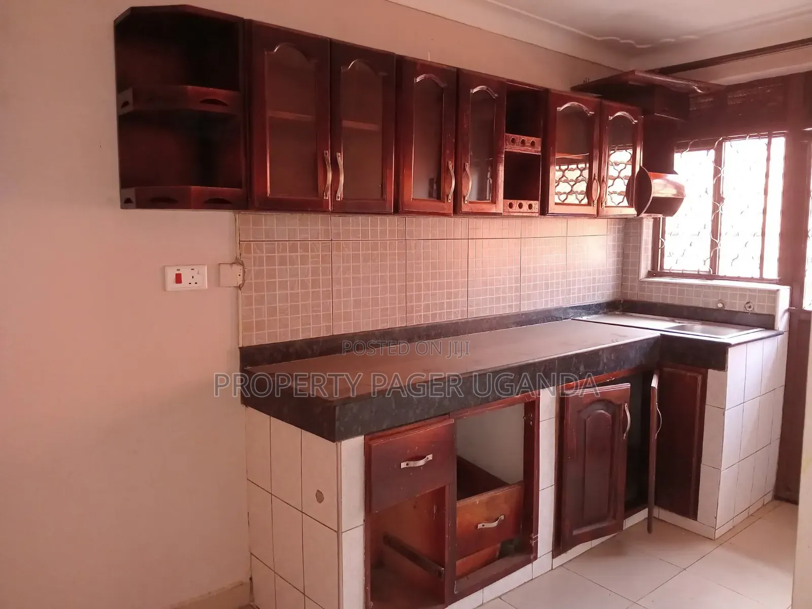 3bdrm Apartment in Kyaliwajjala, Kira for rent in Kira