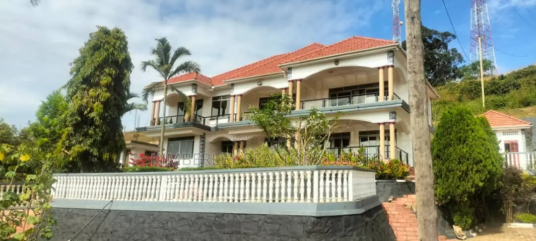6bdrm House in Nsangi for sale in Nsangi