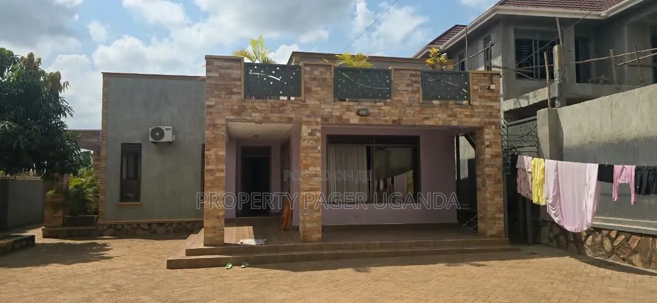 3bdrm House in Kira-Nsasa for sale in Kira