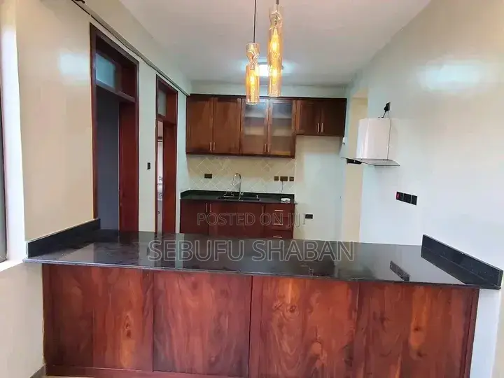 2bdrm House in Kisaasi, Central Division for rent in Central Division