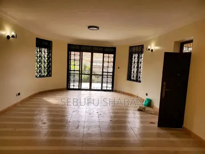 2bdrm House in Kisaasi Bukoto, Central Division for rent in Central Division