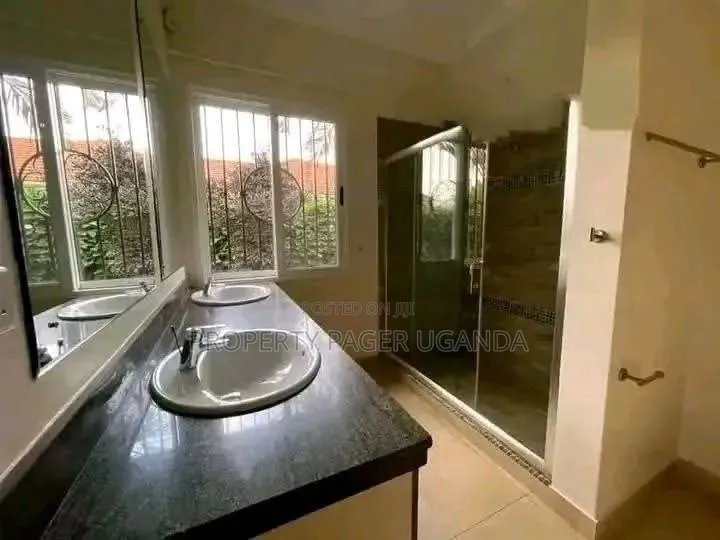 3bdrm House in Naguru, Nakawa for rent in Nakawa