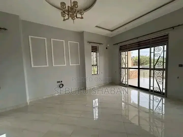 5bdrm House in Standalone Ntinda, Central Division for rent in Central Division