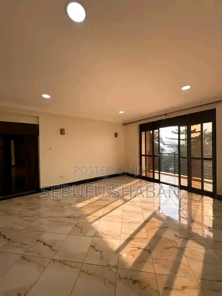 2bdrm House in Kisaasi, Central Division for rent in Central Division