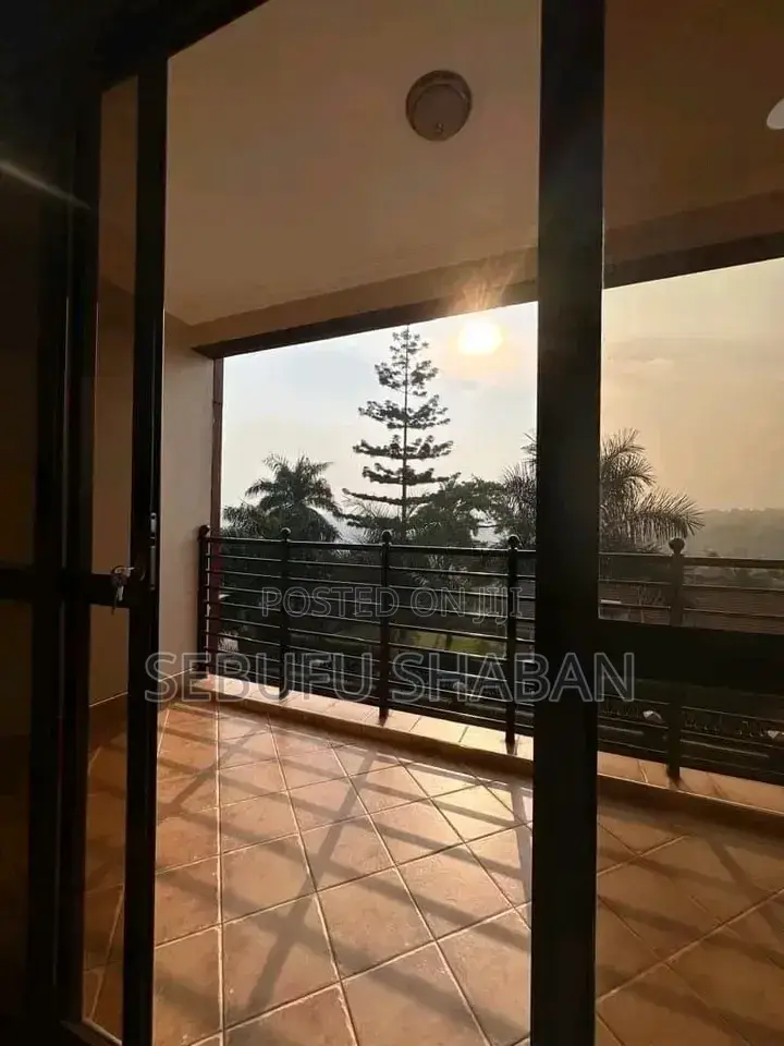 2bdrm House in Kisaasi, Central Division for rent in Central Division