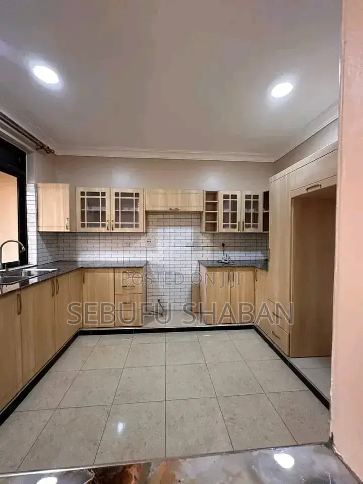 2bdrm House in Kisaasi, Central Division for rent in Central Division