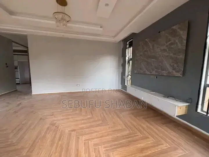 4bdrm House in Standalone Kisaasi, Central Division for rent in Central Division