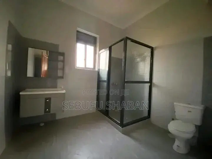 2bdrm House in Bukoto, Central Division for rent in Central Division