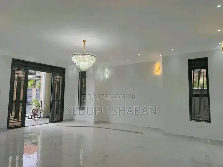5bdrm House in Standalone Ntinda, Central Division for rent in Central Division