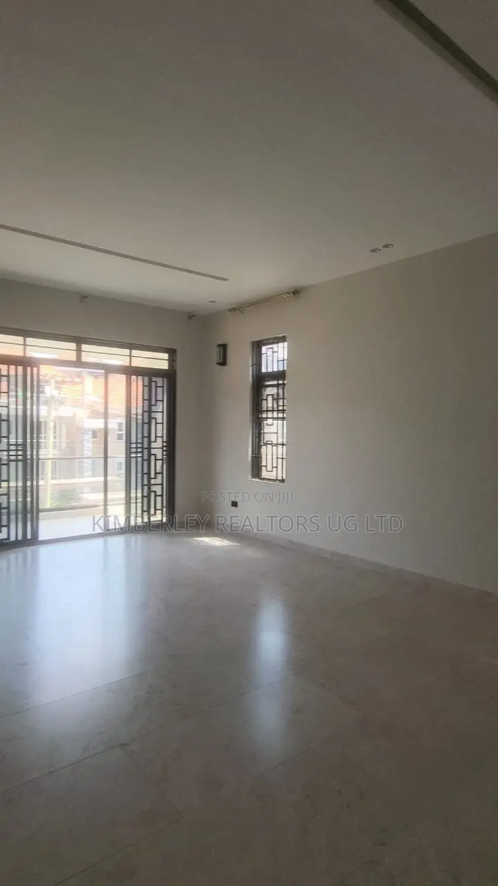 5bdrm House in Kira for sale in Kira