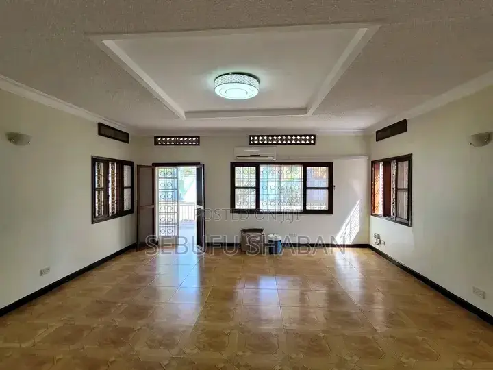 3bdrm House in Standalone Kisaasi, Central Division for rent in Central Division