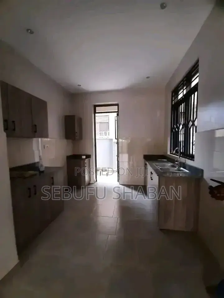 2bdrm House in Kisaasi, Central Division for rent in Central Division