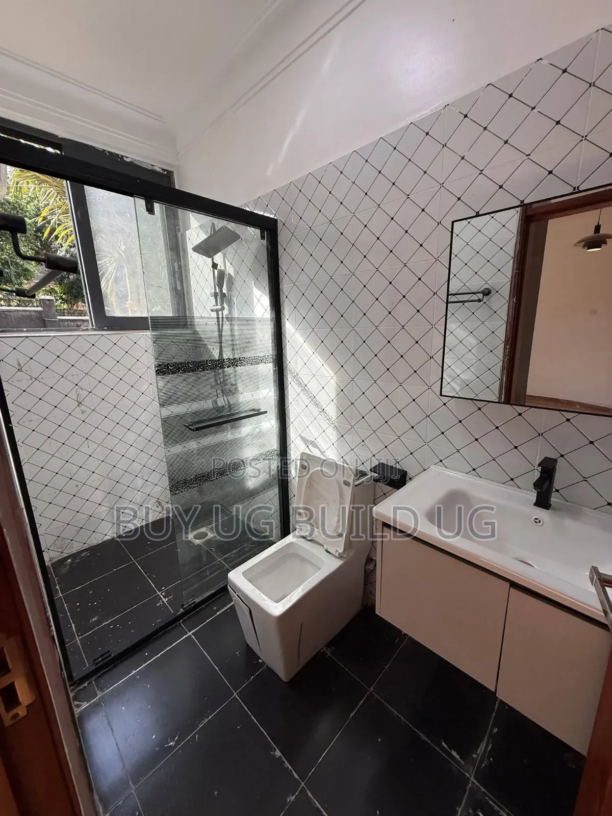 3bdrm Apartment in Kisaasi Kampala, Central Division for rent in Central Division