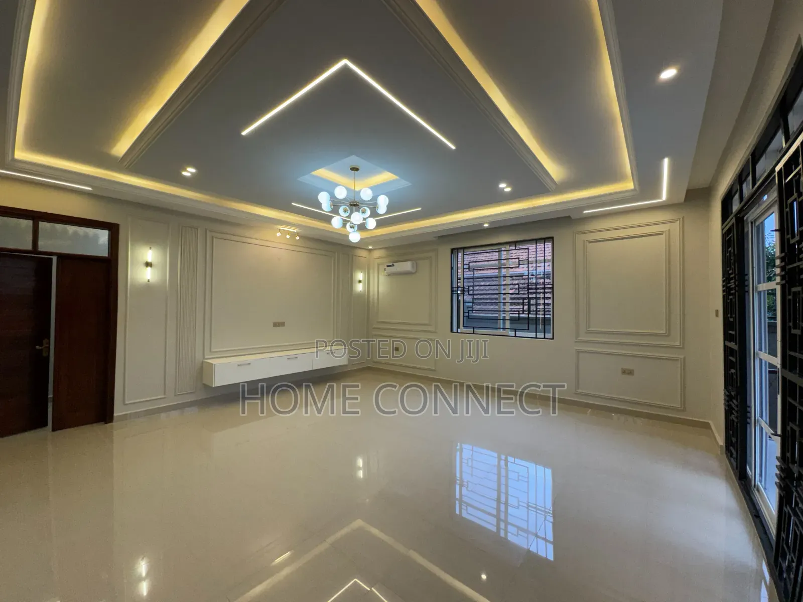 6bdrm Duplex in Lubowa, Central Division for sale in Central Division
