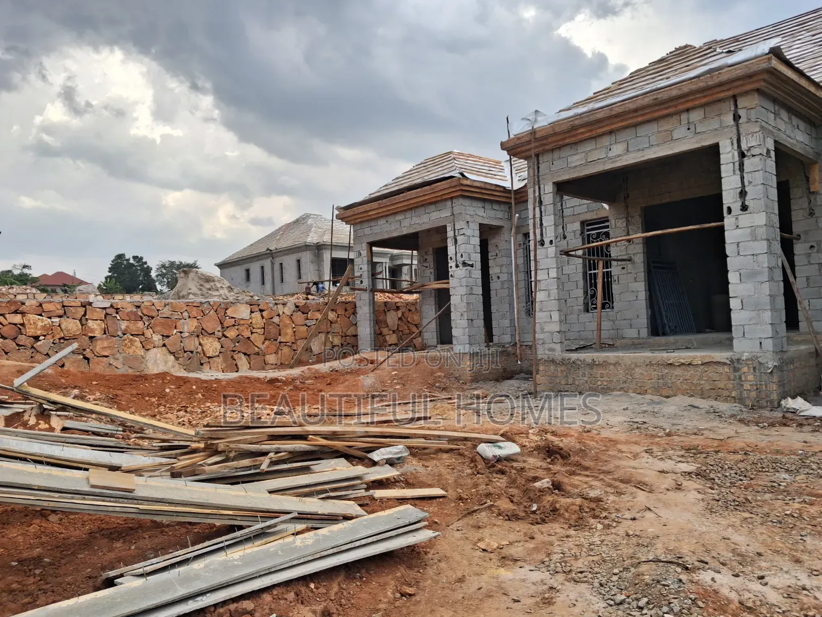 Furnished 5bdrm Bungalow in Kira for sale in Kira
