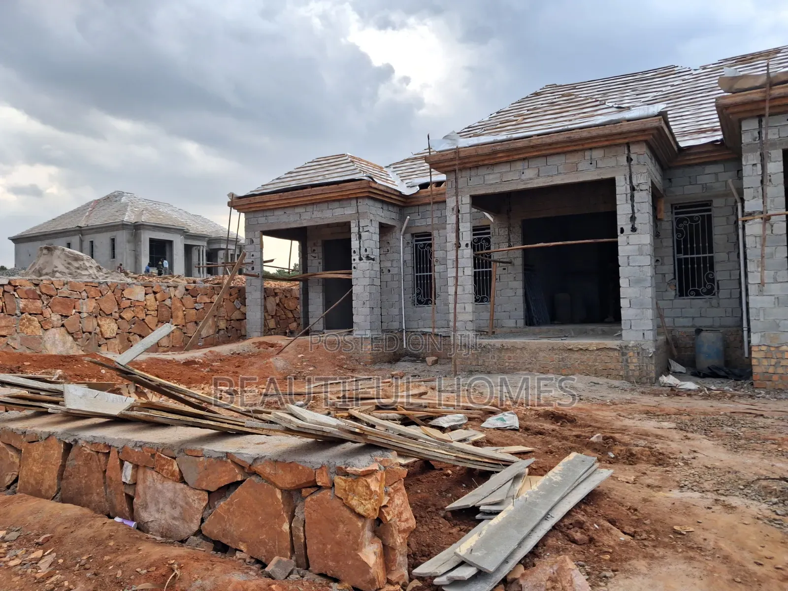 Furnished 5bdrm Bungalow in Kira for sale in Kira