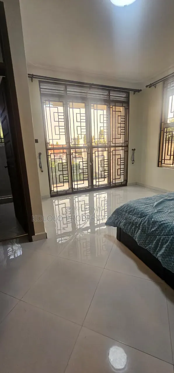 5bdrm Duplex in Lubowa, Central Division for sale in Central Division
