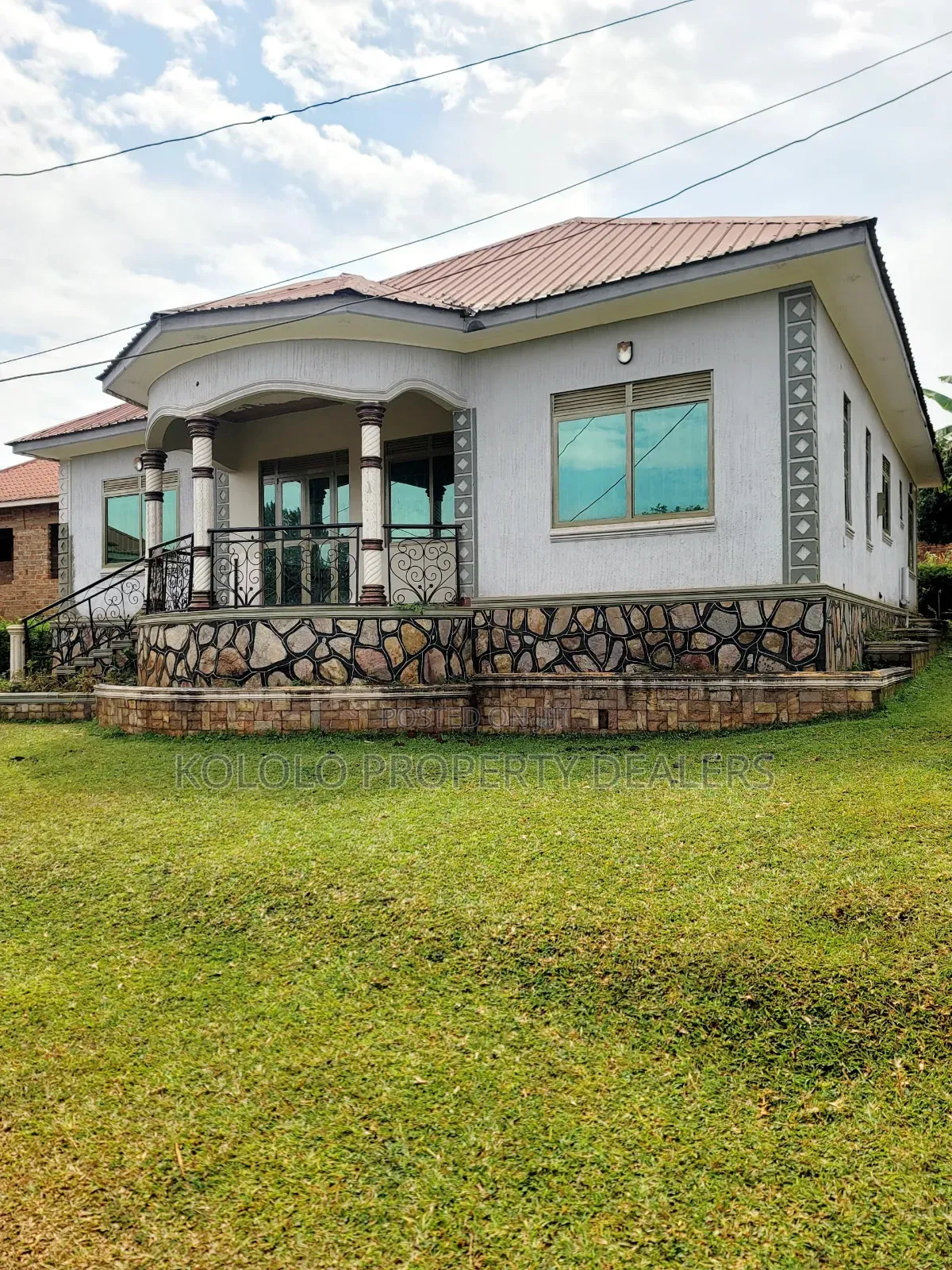 4bdrm Bungalow in Kitende, Central Division for sale in Central Division
