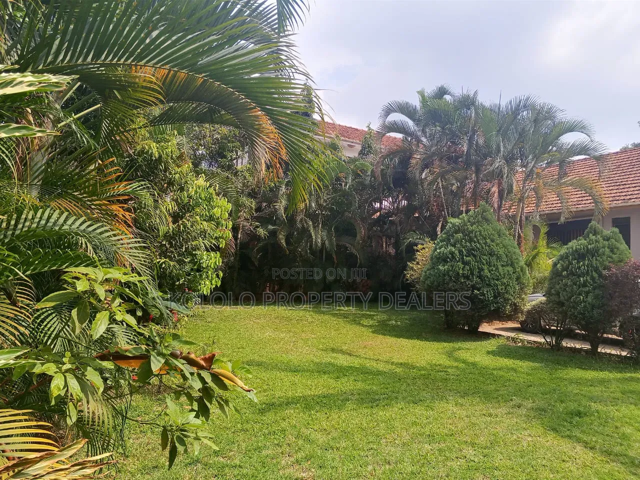 5bdrm House in Munyonyo, Central Division for sale in Central Division
