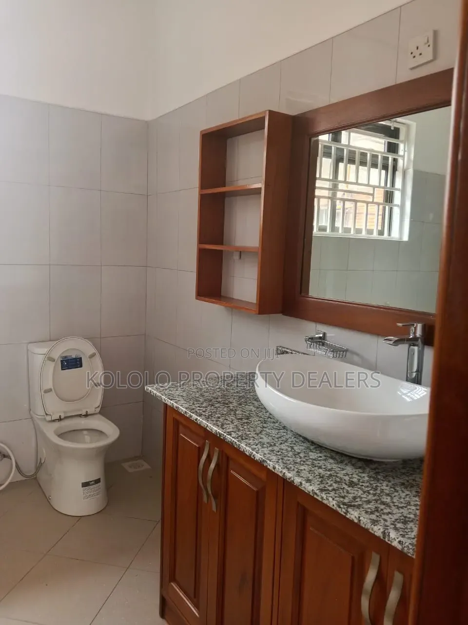 5bdrm House in Munyonyo, Central Division for sale in Central Division